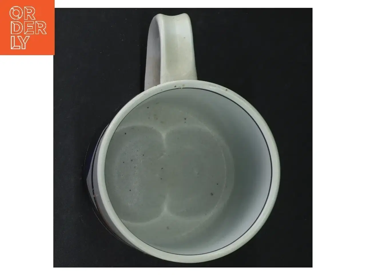 Billede 4 - Krus med abstrakt design 1982 fra Royal Copenhagen (str. H 12 cm)