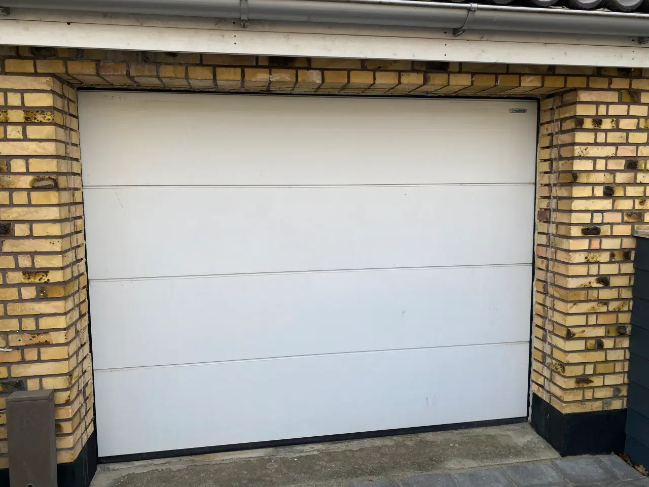 Billede 1 - Crawford garageport med fjernbetjening