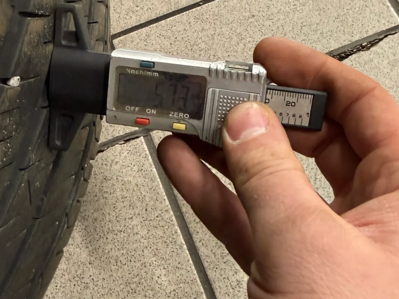 Billede 8 - Goodyear 245/45-19 sommer 