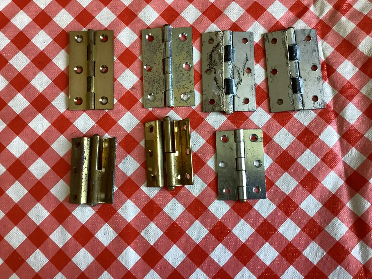Billede 1 - Blandede hængsler i metal