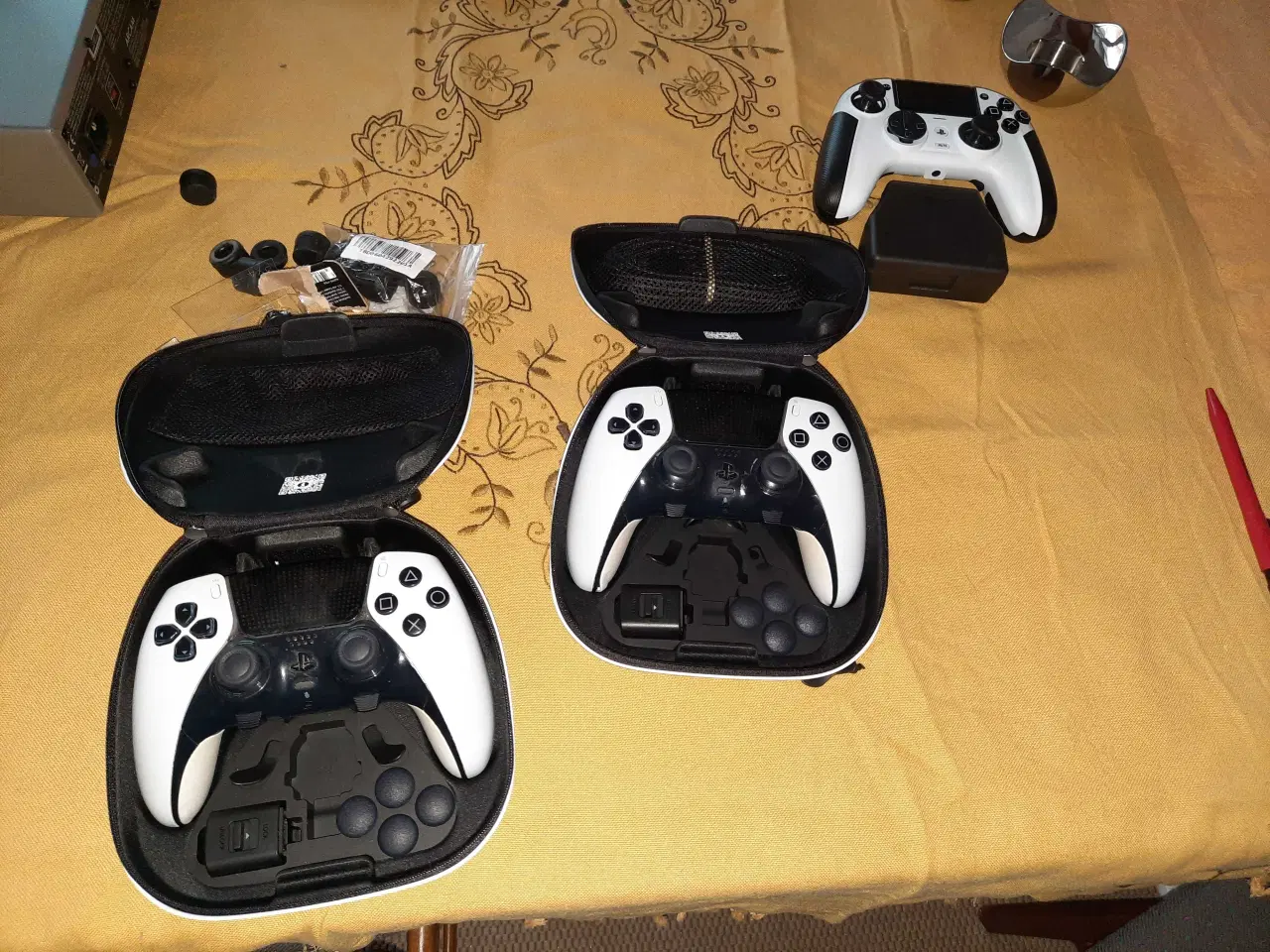 Billede 4 - 3 controllere til ps5