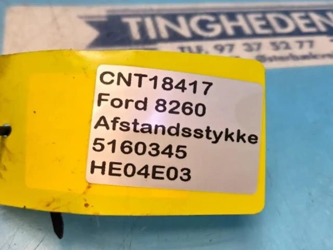 Billede 11 - Ford 8260 Afstandsstykke 5160345