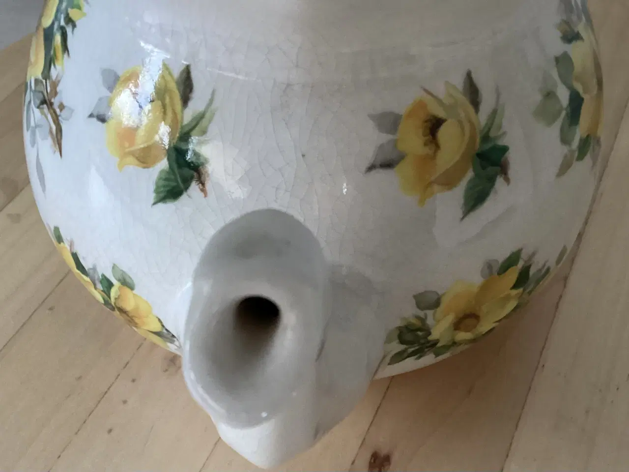 Billede 7 - Ældre Arthur Wood tekande med gule blomster