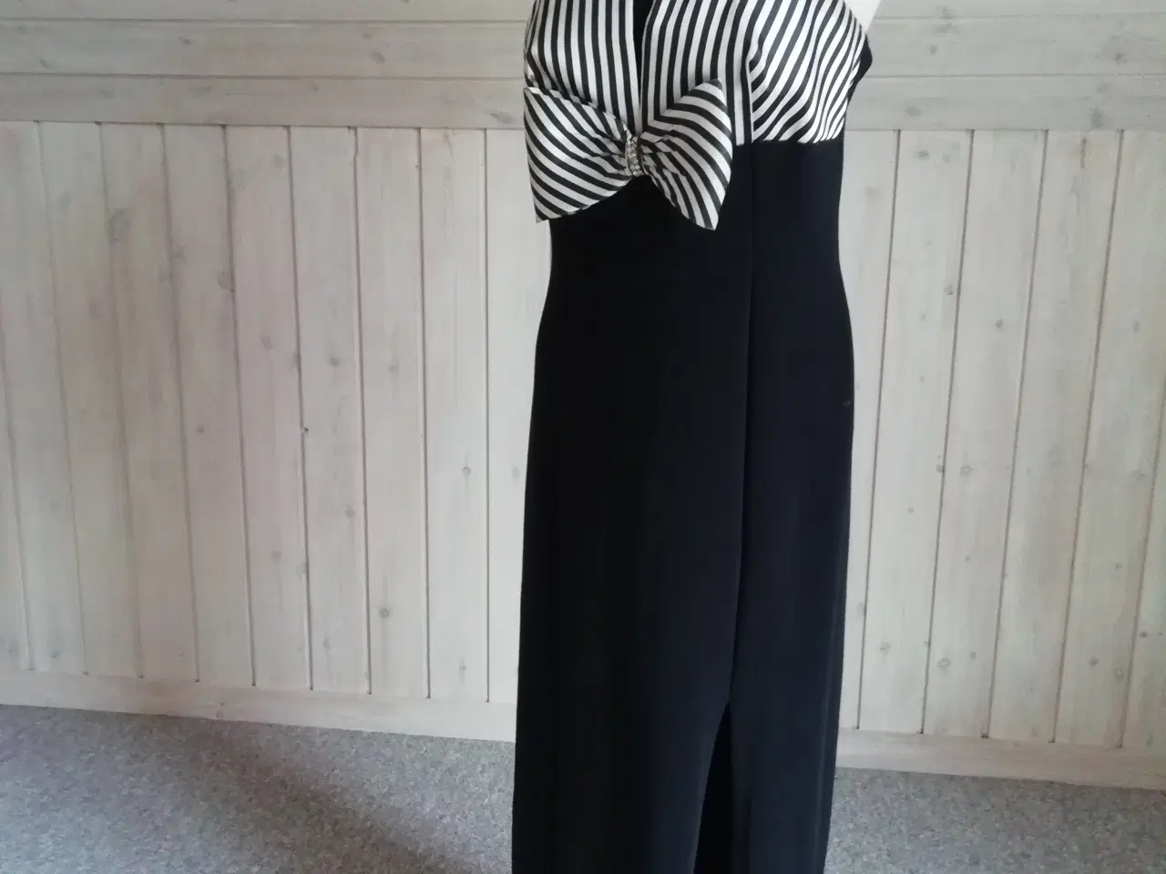 Billede 1 - Flot elegant gallakjole
