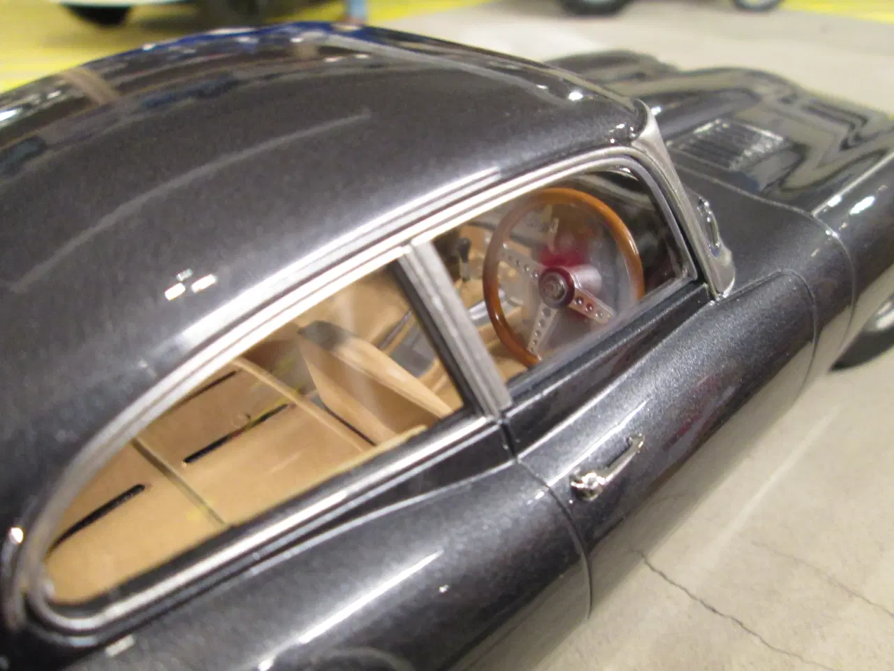 Billede 5 - Modelbil  Jaguar E-Type   KK-Scale  1:18