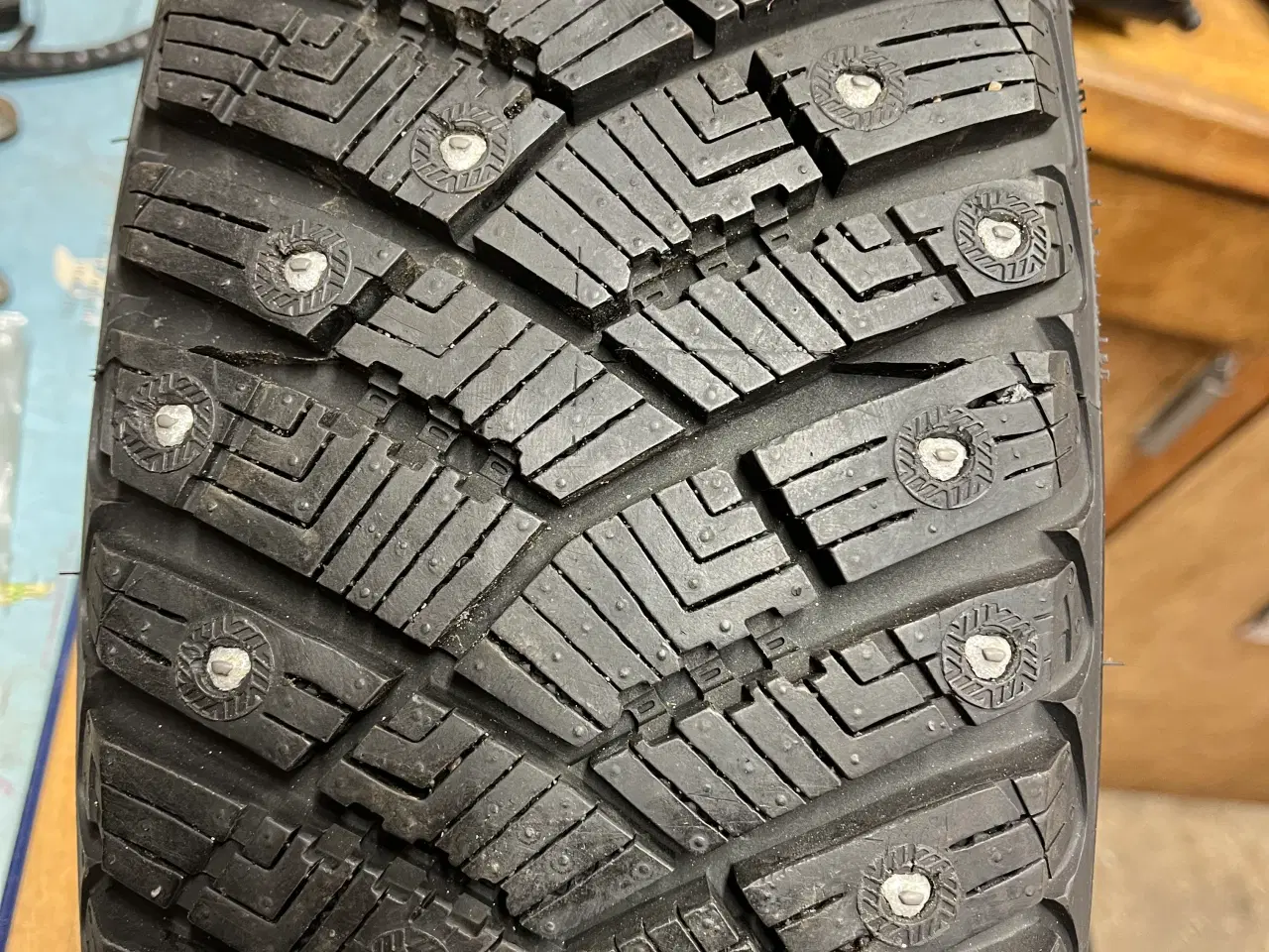 Billede 8 - Vw-Up fabriks nye alufælge med grove vinterdæk