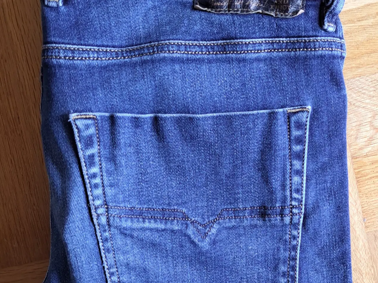 Billede 8 - Diesel Tepphar jeans 