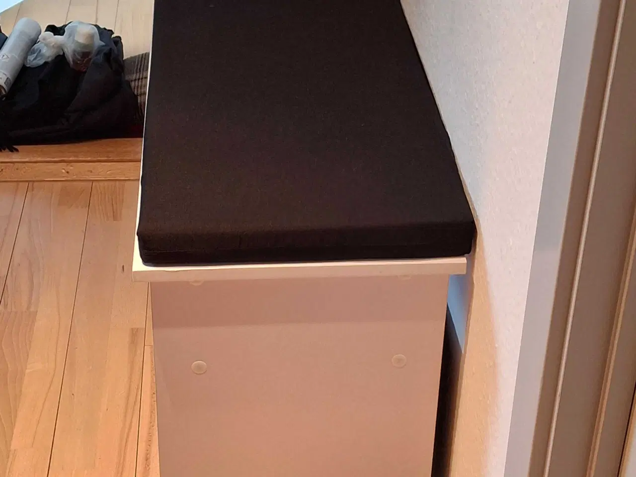 Billede 3 - Entrebænk med opbevaring 