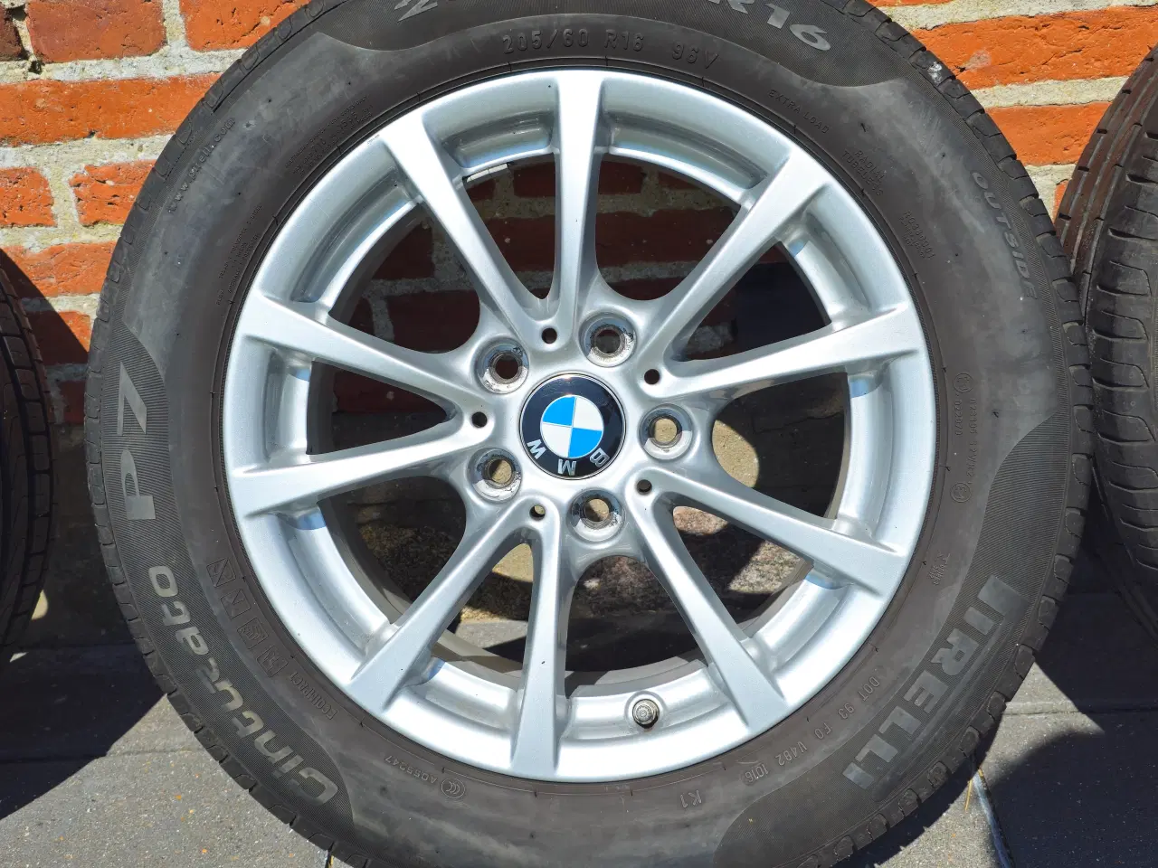 Billede 3 - 16" Originale BMW 3 Serie Fælge Med Pirelli dæk