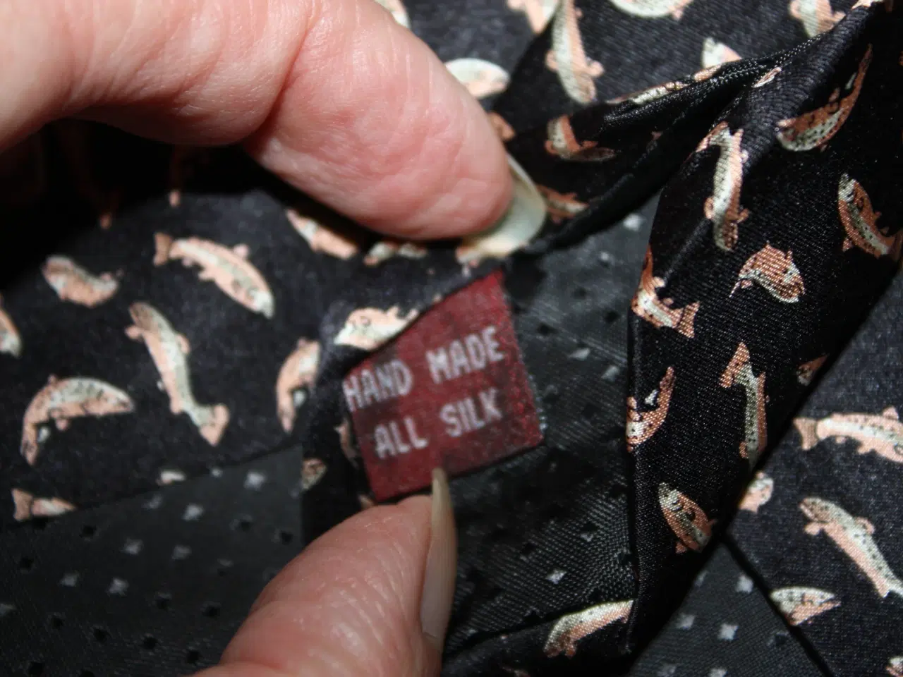 Billede 5 - Silke slips med fisk Museum Artifacts All Silk