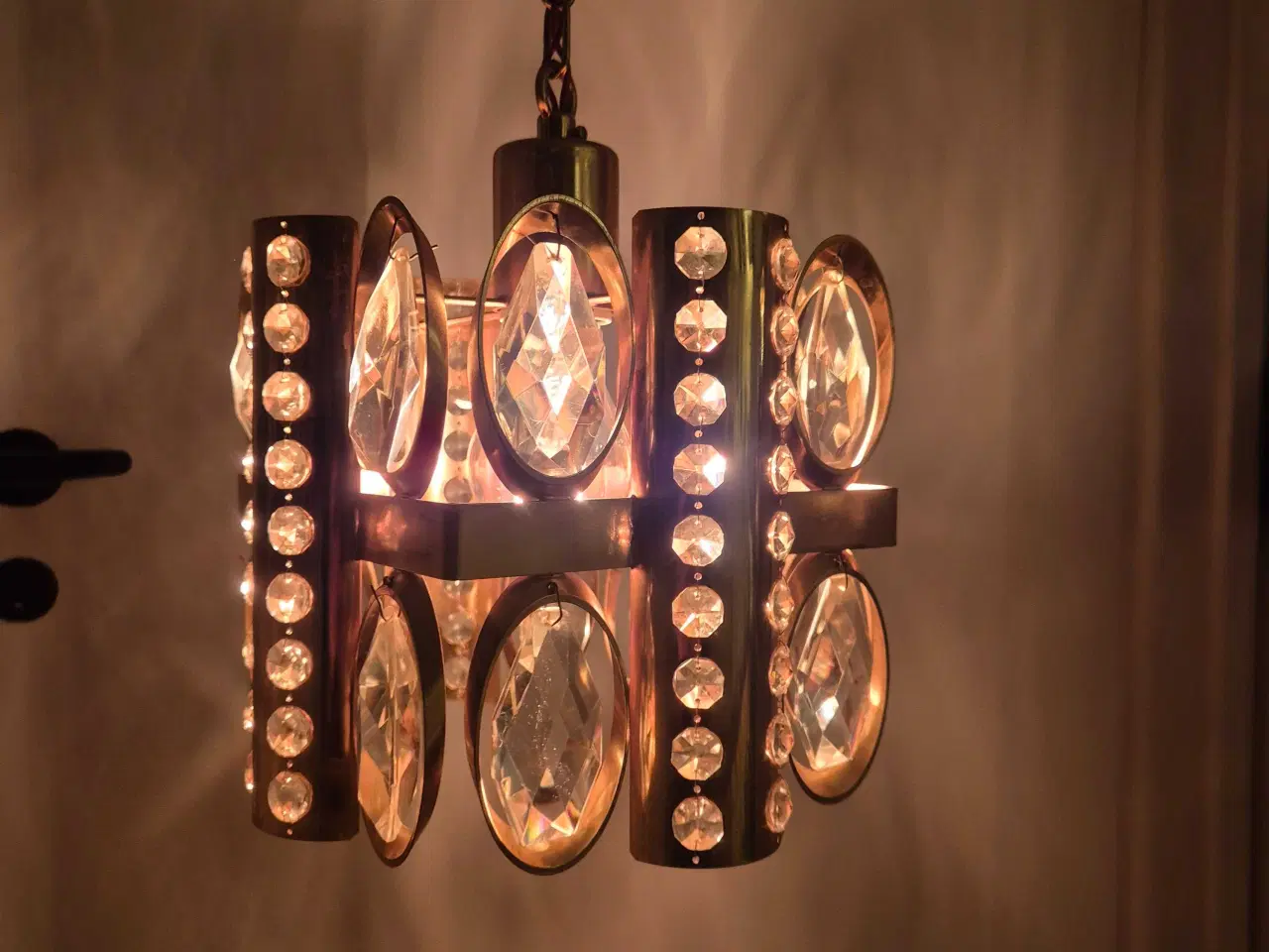 Billede 1 - Fin retropendel med prismer i klart glas