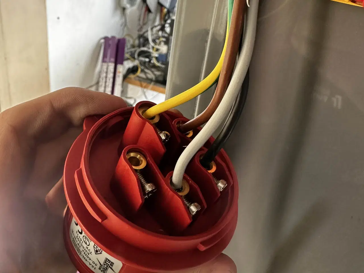 Billede 4 - 2-søjlet 4 tons autolift – Næsten ny! (2024)