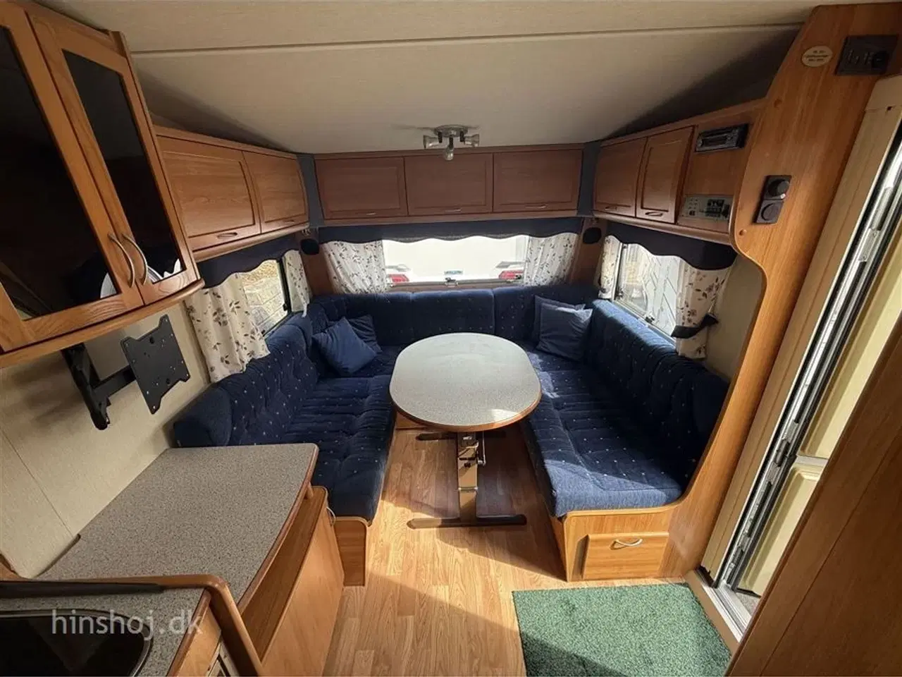 Billede 6 - 2004 - Polar   Fin ældre vintervogn med bla mover og fortelt fra Hinshøj Caravan A/S.