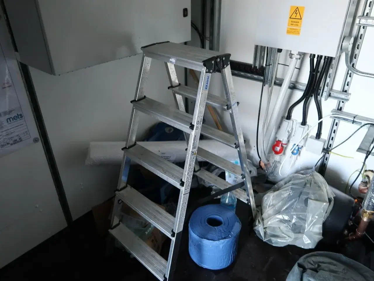 Billede 59 - 20 fods isolering container indrettet som testcenter af overskudsvarme (læs beskrivelse)