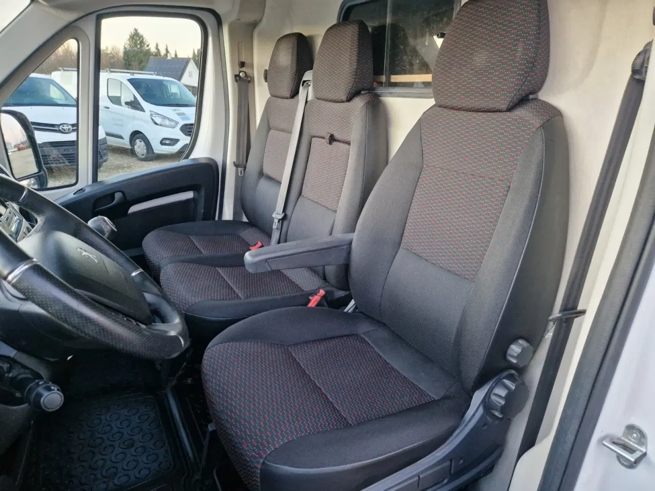 Billede 10 - Peugeot Boxer 333 2,2 BlueHDi 140 L3H2 Premium