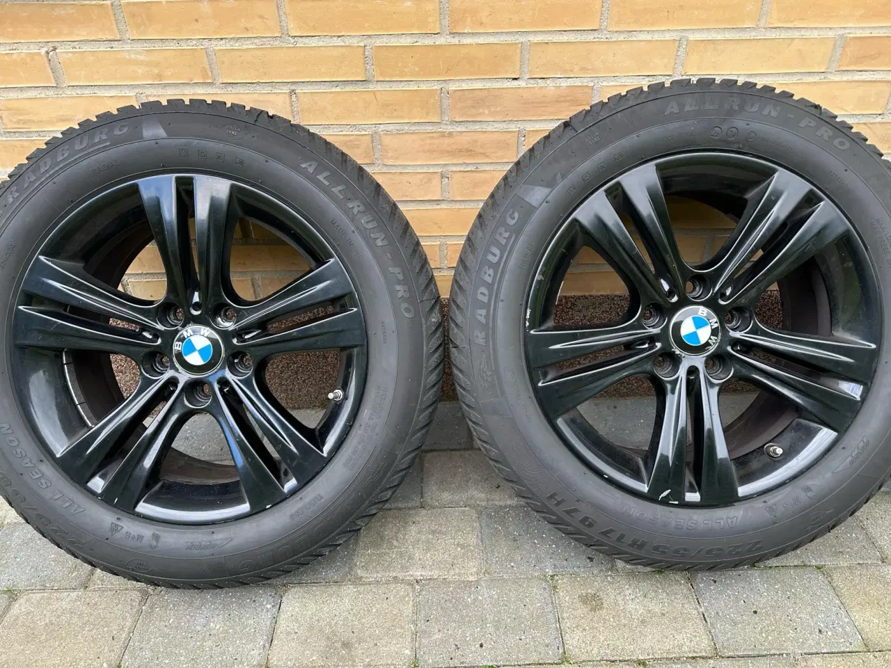 Billede 2 - 17” Originale Bmw helårsfælge 5x120 med tpms