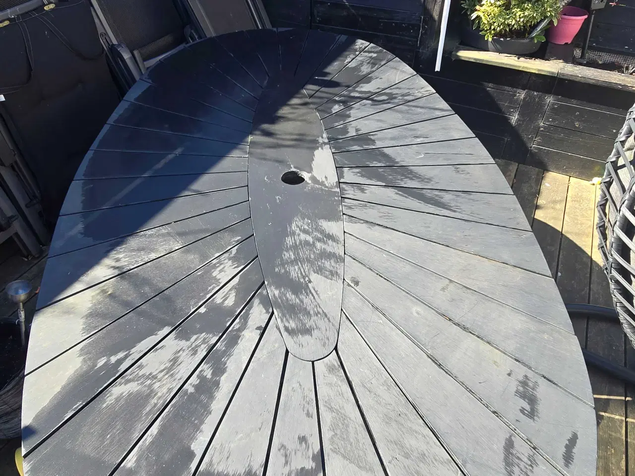 Billede 2 - Havebord ovalt gråt 