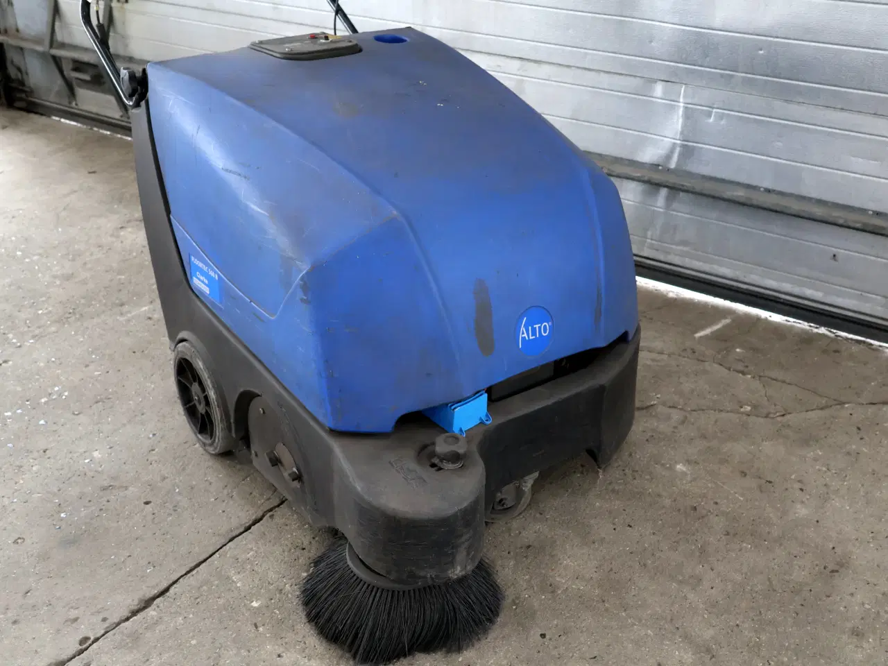 Billede 2 -  Alto floortec 560B fejemaskine m/indbygget lader,