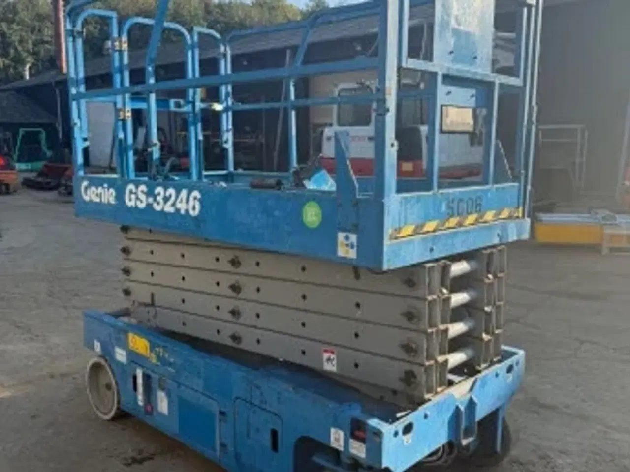 Billede 4 - Velholdt 12m saxlift
