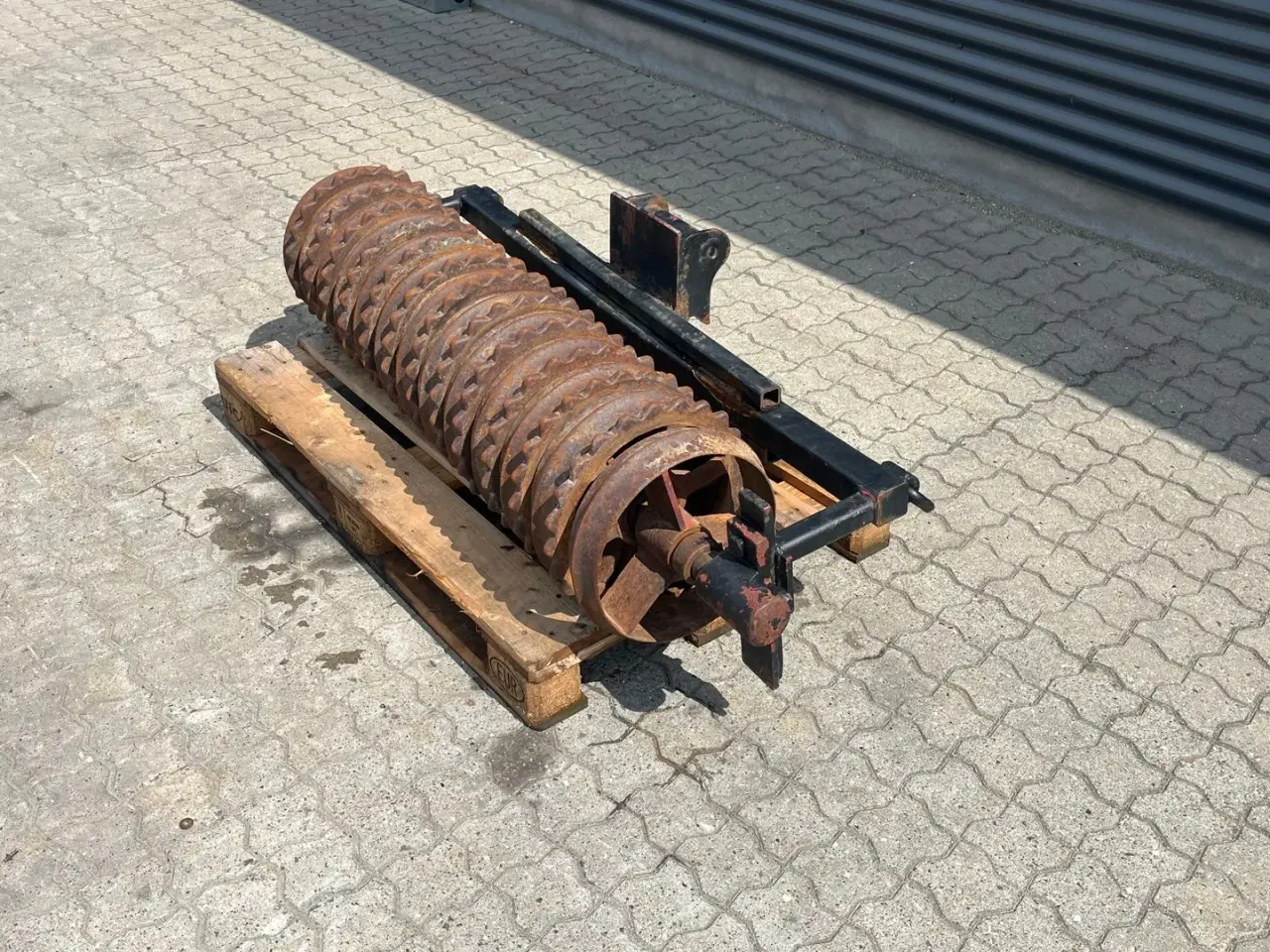 Billede 2 - - - - - - - tromle til gravmaskine