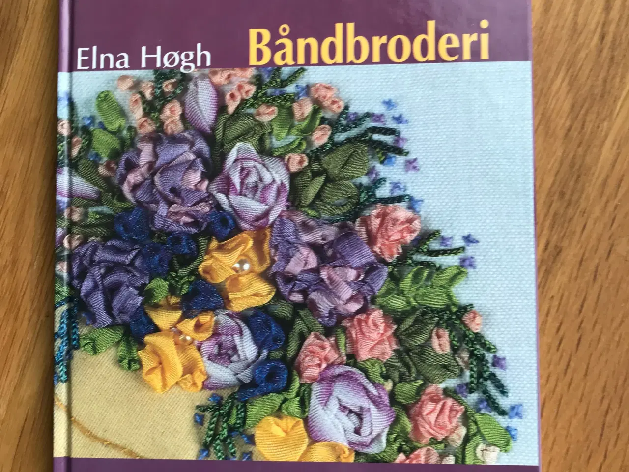 Billede 1 - Båndbroderi af Elna Høgh