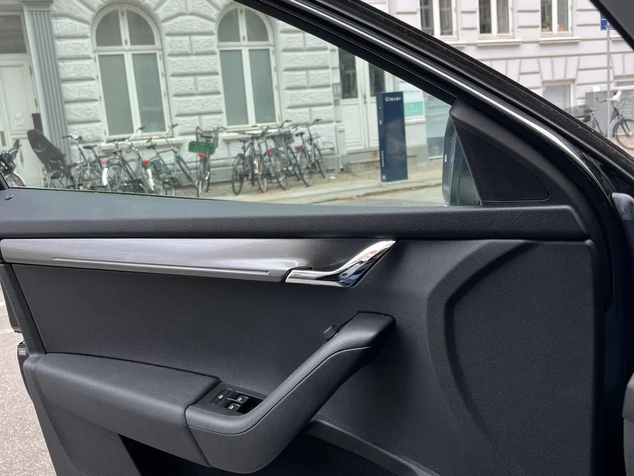 Billede 9 - Velholdt Octavia med lav kilometerstand 