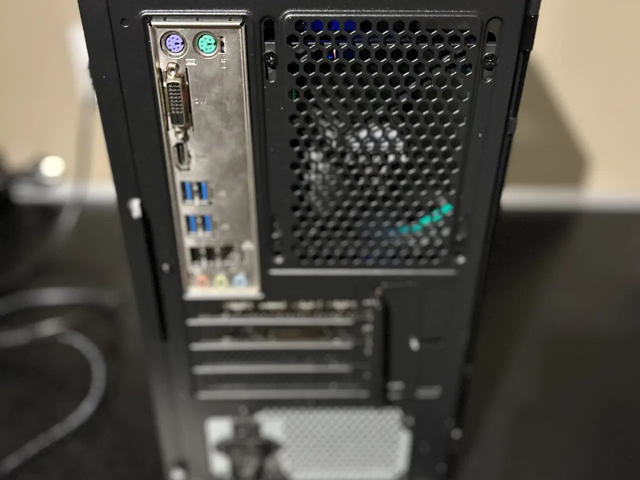 Billede 3 - 🖥️ Nyrenoveret Gamer-PC – Klar til eSport & 1080p