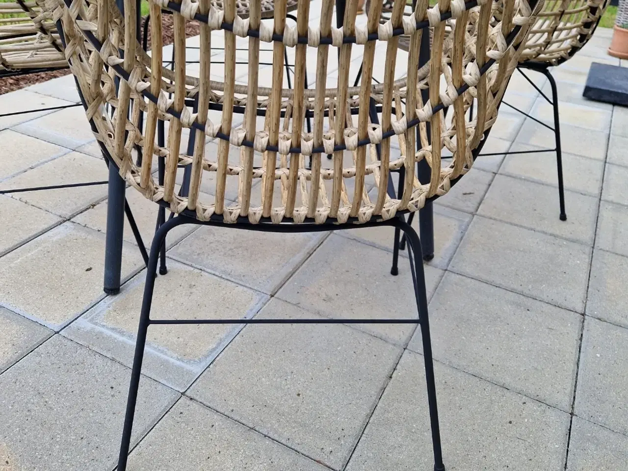 Billede 4 - Næsten nyt havemøbelsæt