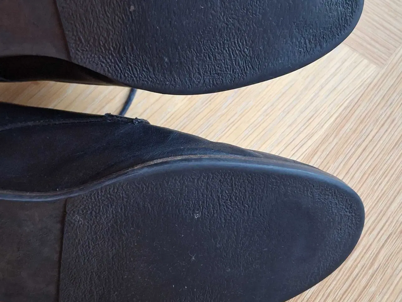 Billede 5 - Sort snøresko 