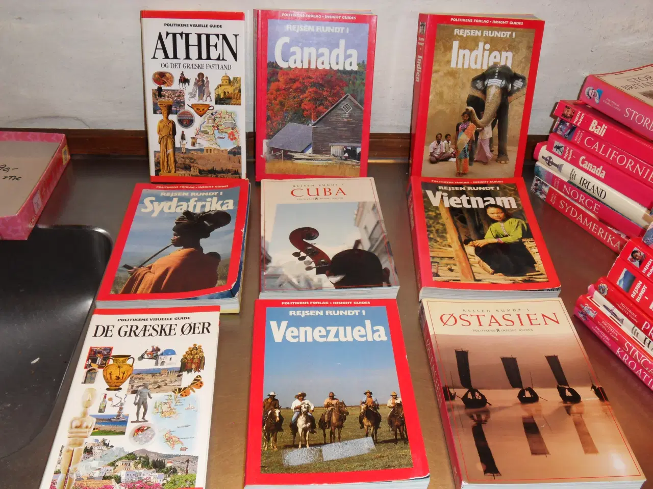 Billede 2 - Politikens Visuelle Guide / Rejsen rundt i XX