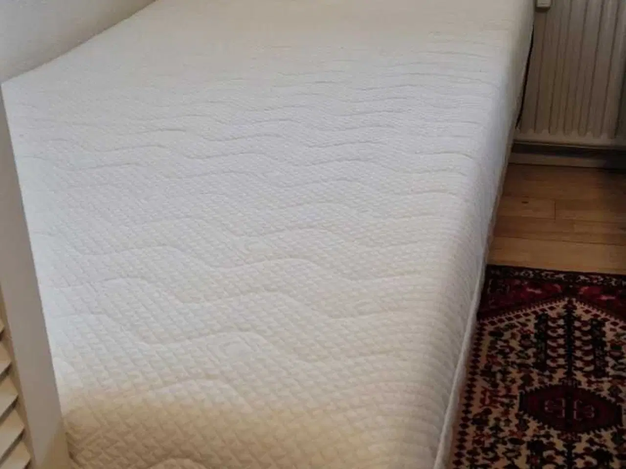 Billede 2 - 1.stk elevationsseng