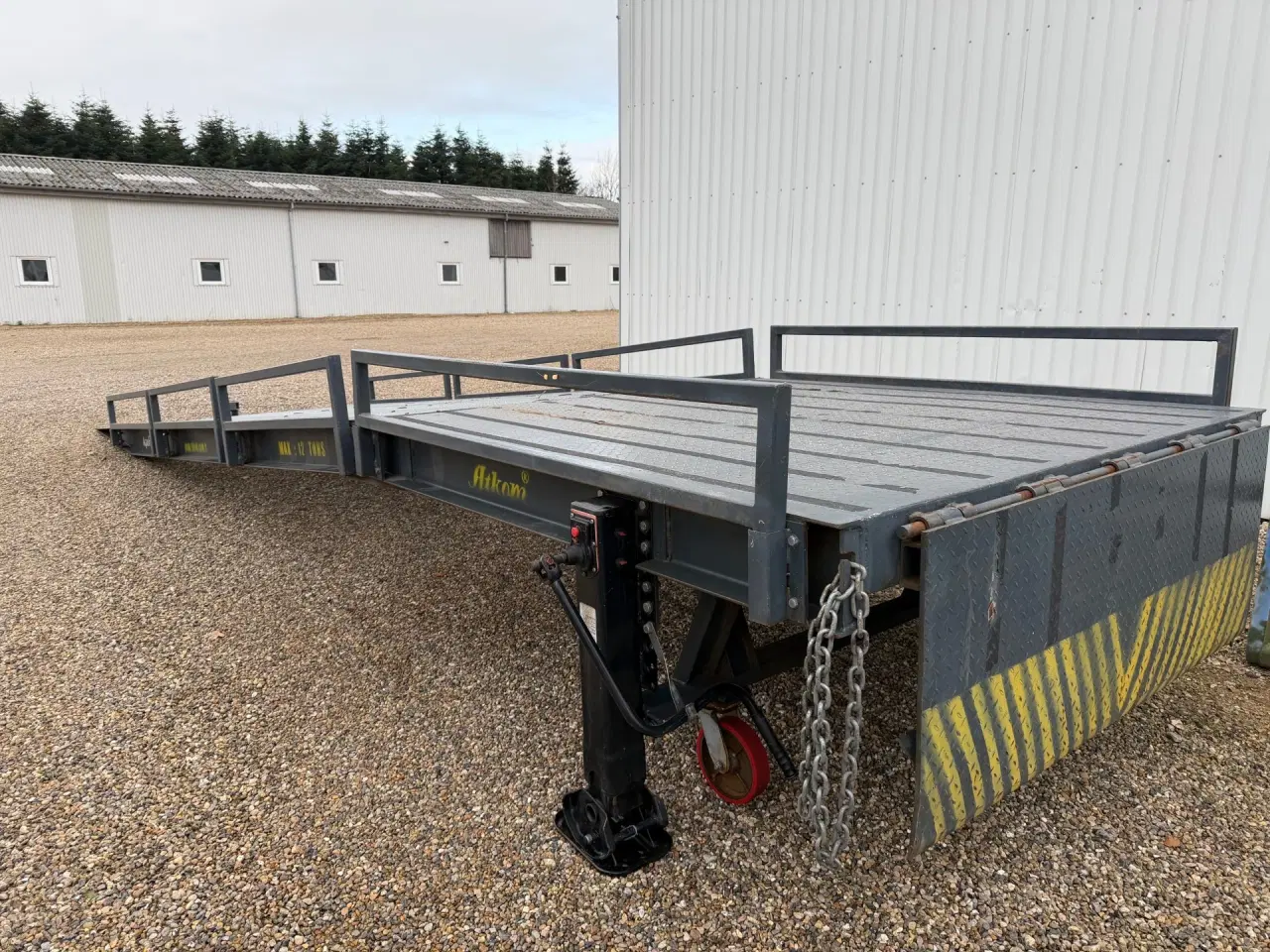 Billede 2 - Mobil læsserampe. 12 tons kapacitet. 236 cm indv. 