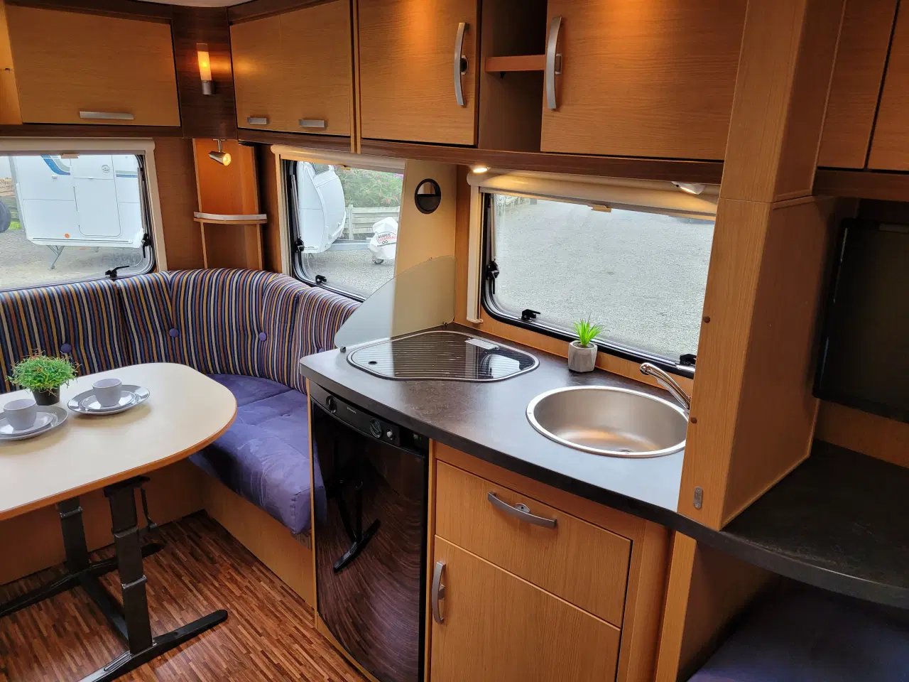 Billede 6 - 2011 Hymer 465 db.seng..til en god pris