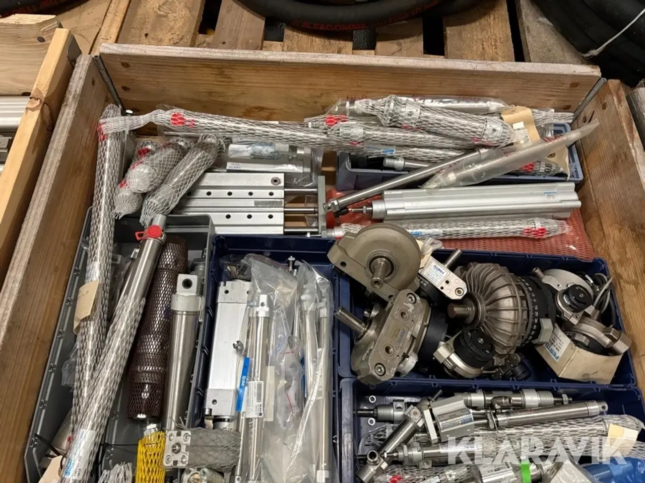 Billede 10 - Stort lot med luft-komponenter