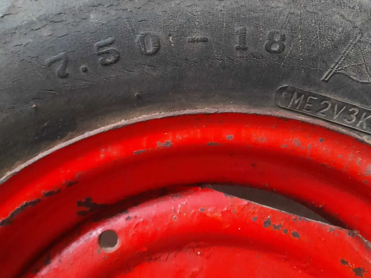 Billede 2 - Volvo T650 forhjul fælg,dæk og slange,komplet