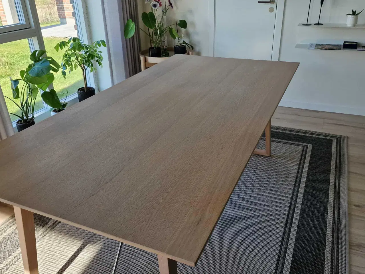 Billede 4 - Massivt spisebord fra Skovby 