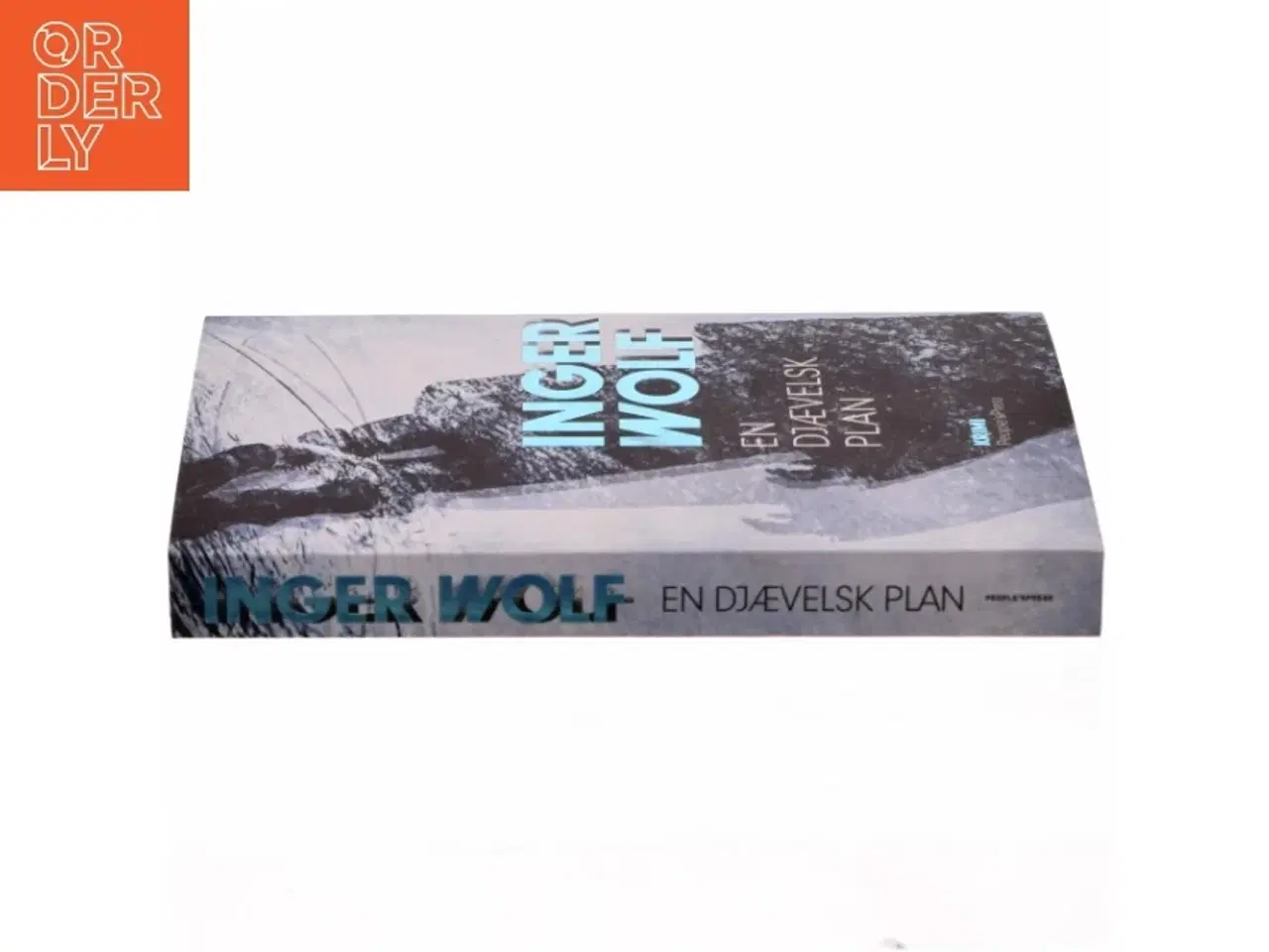 Billede 2 - En djævelsk plan : krimi af Inger Wolf (Bog)