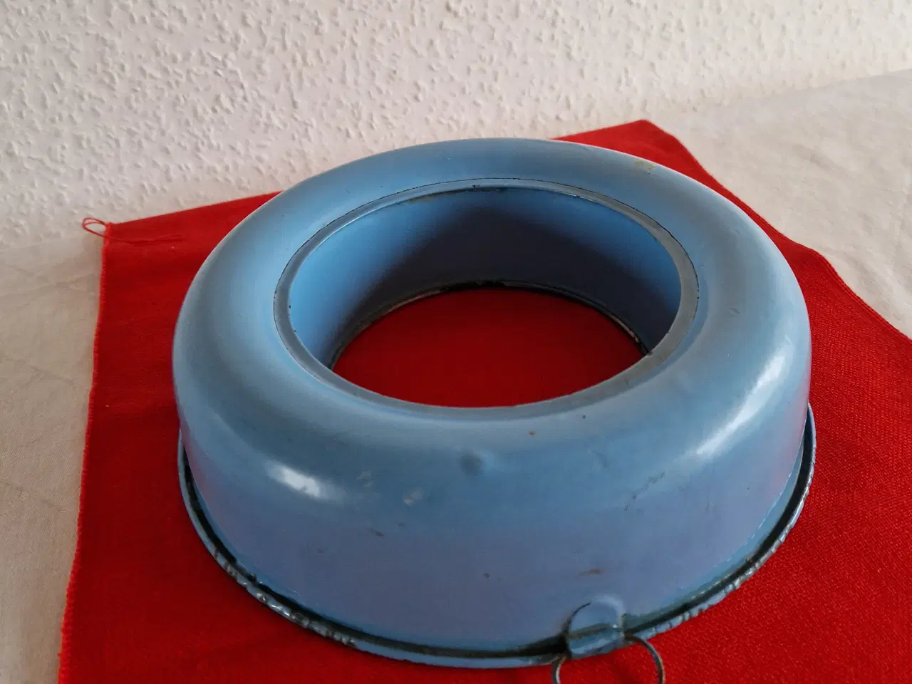 Billede 1 - Blå Emalje Randform  B. 23 cm.