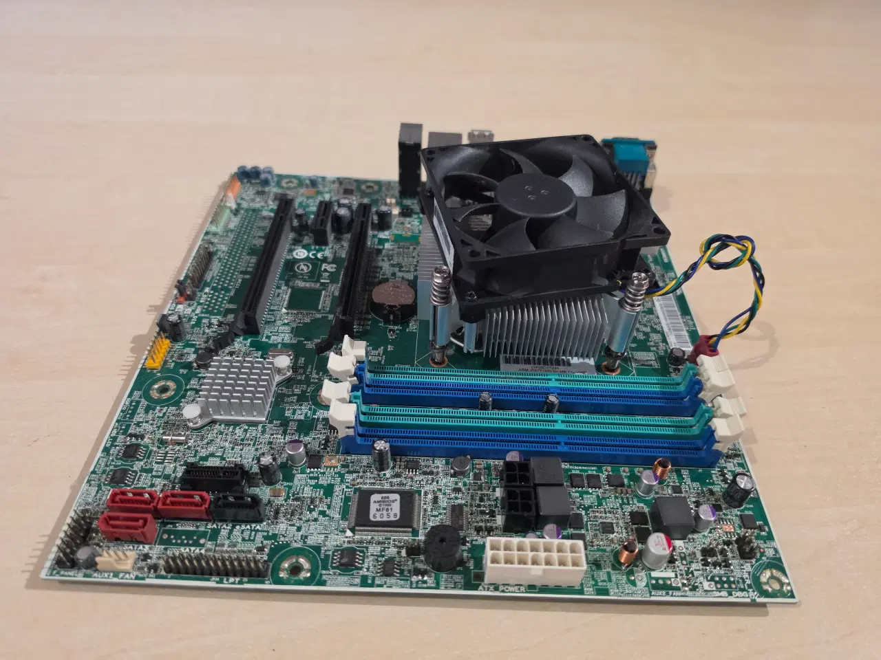 Billede 2 - Bundkort med CPU intel I5-4590, og CPU køler.