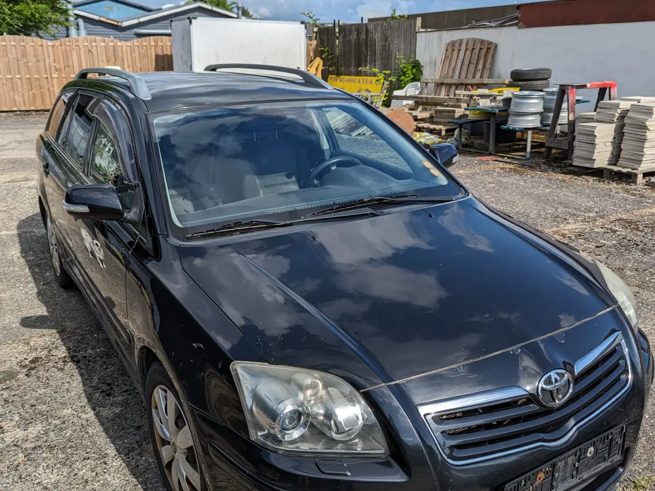 Billede 1 - Toyota Avensis 1,8 Van