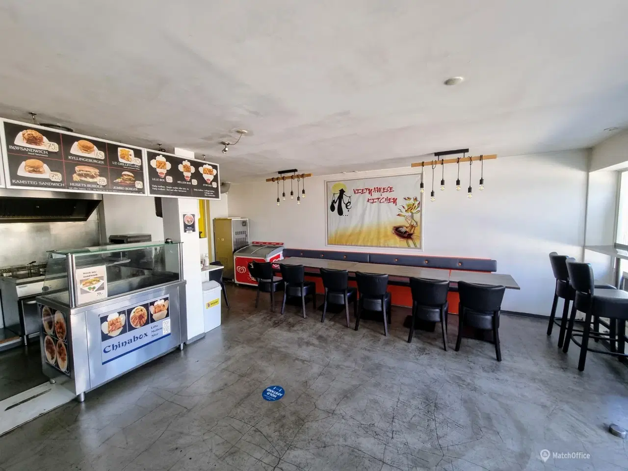 Billede 5 - Butik til grillbar. vaffelbod. iskiosk eller.... - i alt ca. 86 kvm