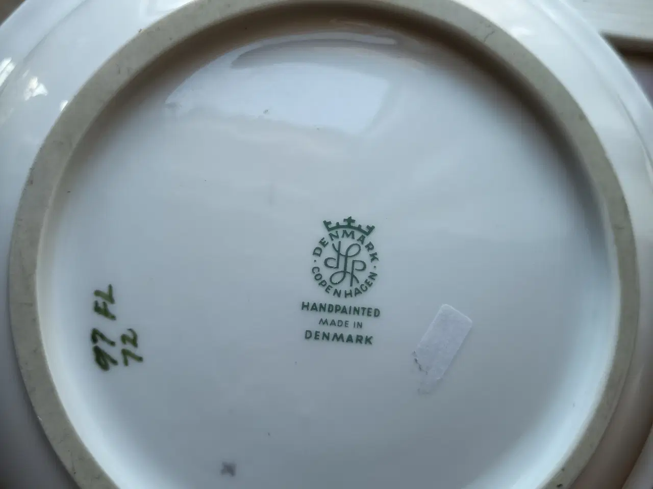 Billede 6 - Gaven til jægeren  - Royal Copenhagen fad