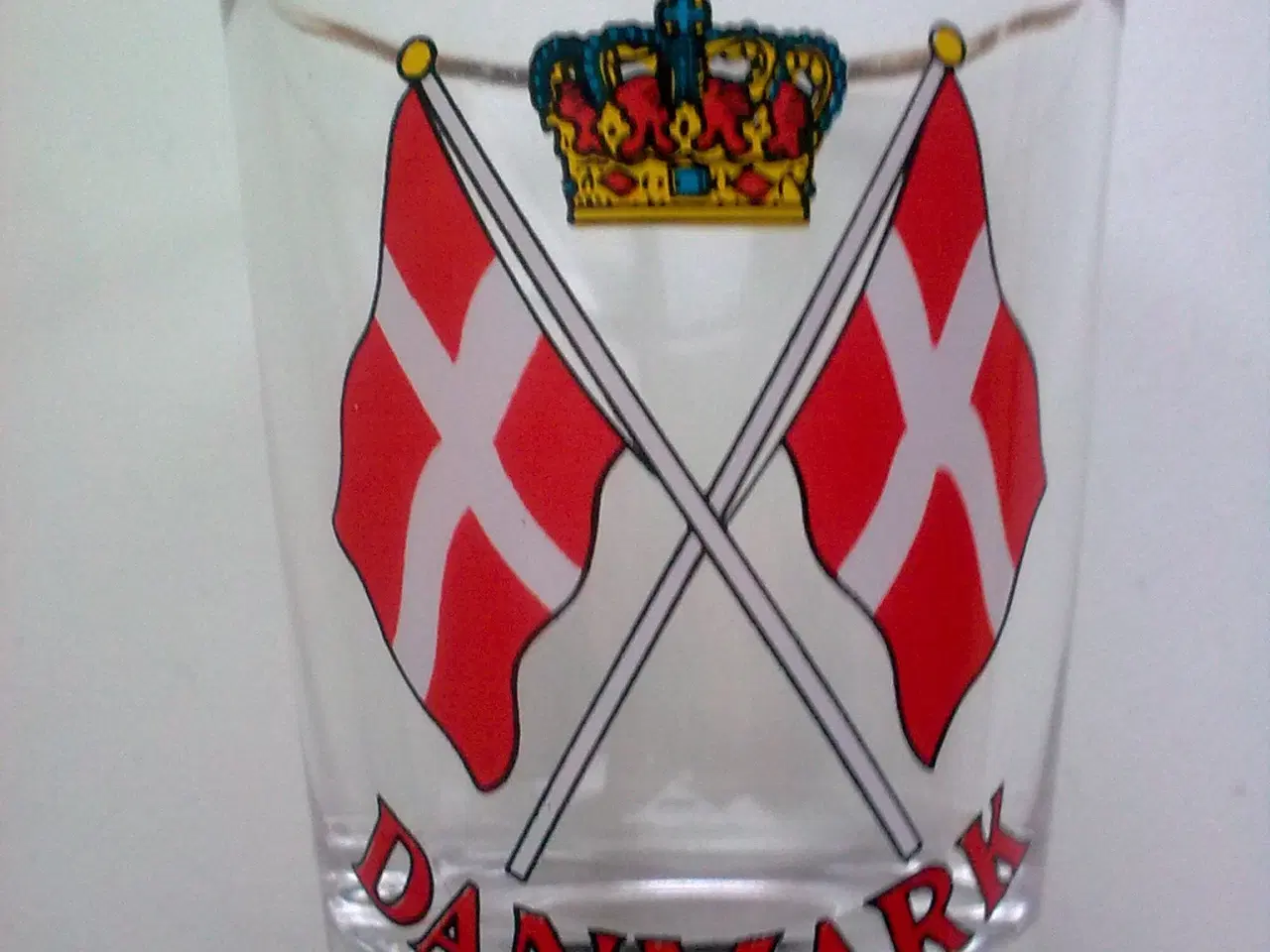 Billede 1 - Solidariske flag Dannebrog på glas