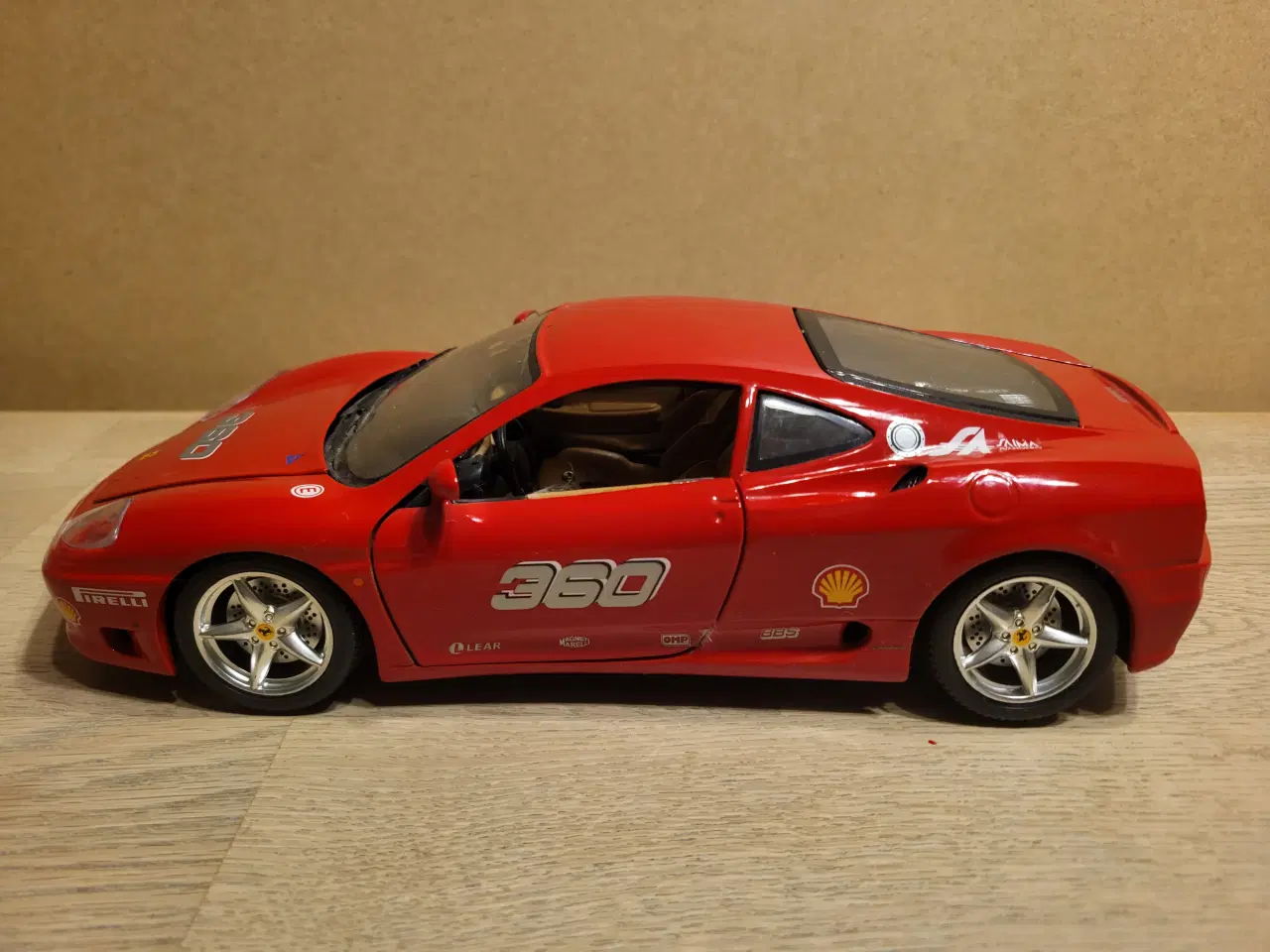 Billede 1 - Modelbil. FERRARI-360 MODENA 1999. Skala 1/18.