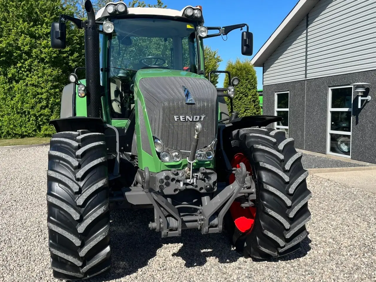 Billede 20 - Fendt 828 Profi model. Meget flot traktor med nye fordæk.