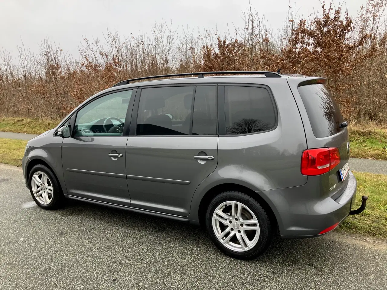 Billede 2 - TOURAN, 1 .6 TDI BMT 105 HK 7 gear DSG 7 sæder