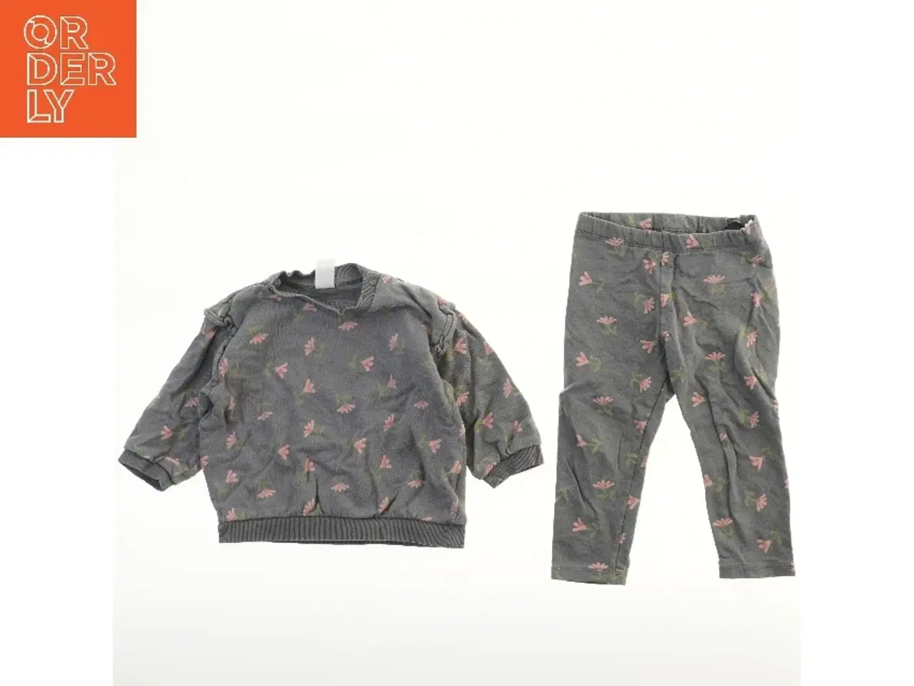 Billede 1 - Børnesæt med blomstermønster fra H&M (str. 86)