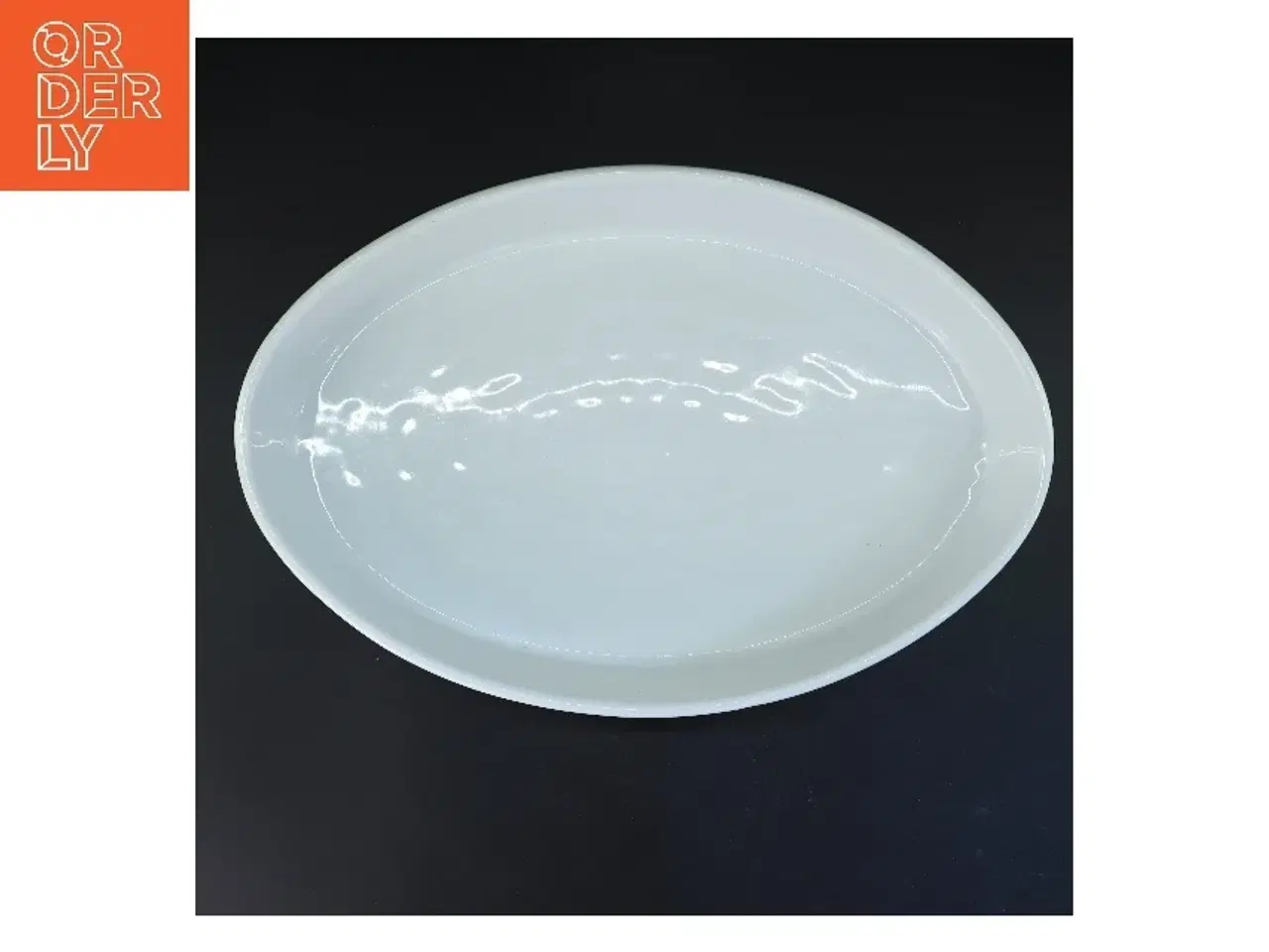 Billede 3 - Rund hvid porcelænsfad fra Pillivuyt (str. 37,5x27 cm)