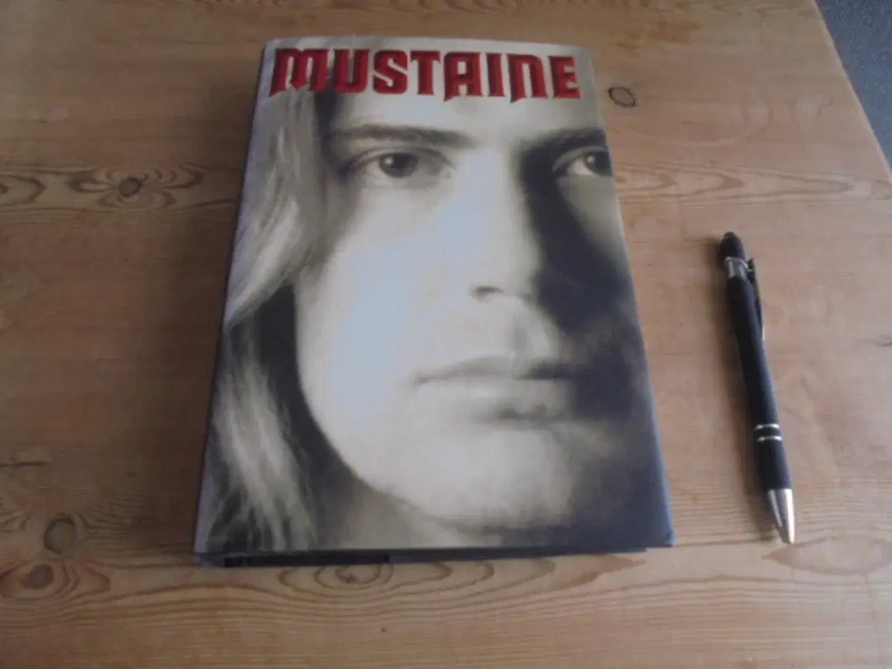 Billede 1 - Mustaine – A Heavy Metal Memoir  