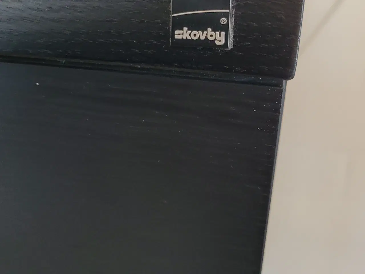 Billede 2 - Skænk og spisebord (SKOVBY) 